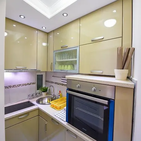 Apartment Sweet House Politika *